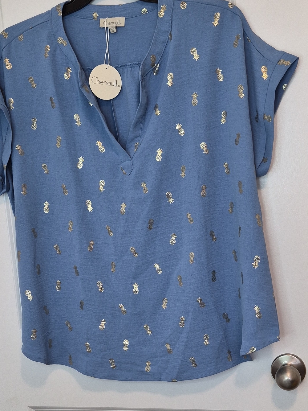 Chenault Blue Short-Sleeve V-Neck Top with Gold Pineapple Print Size 2X